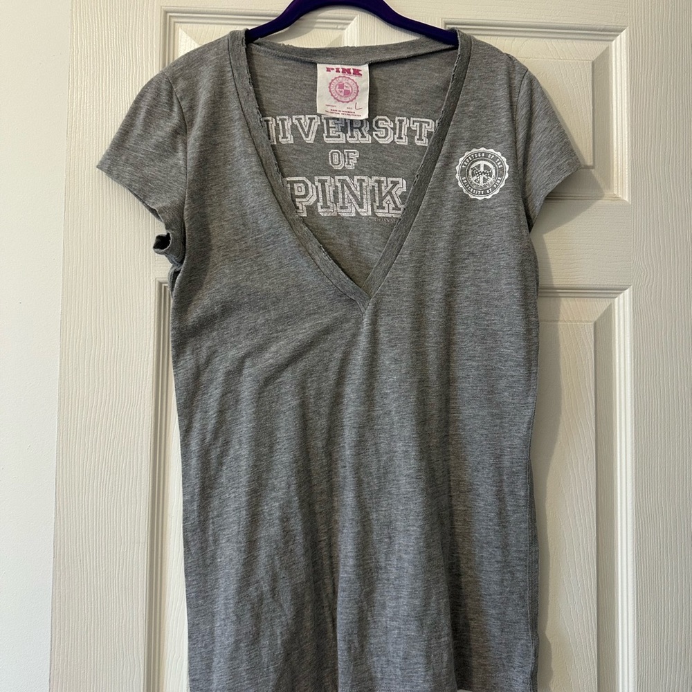 Vintage VS/Pink v-neck tee